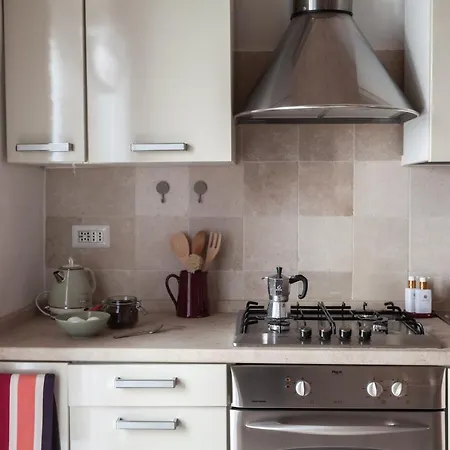 Semesterbostad Casa Antica Pietra