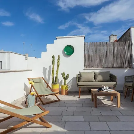 Casa Antica Pietra أوستوني